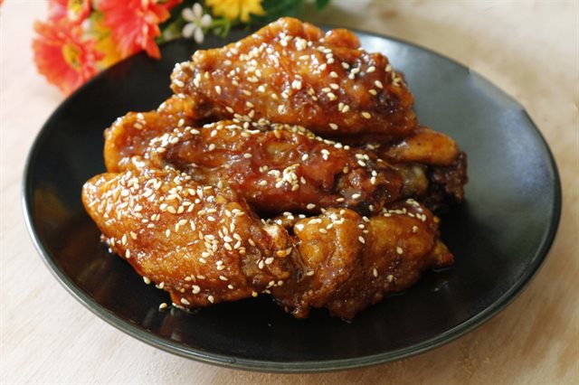 Cách làm cánh gà chiên bơ mật ong ngọt thơm, hấp dẫn